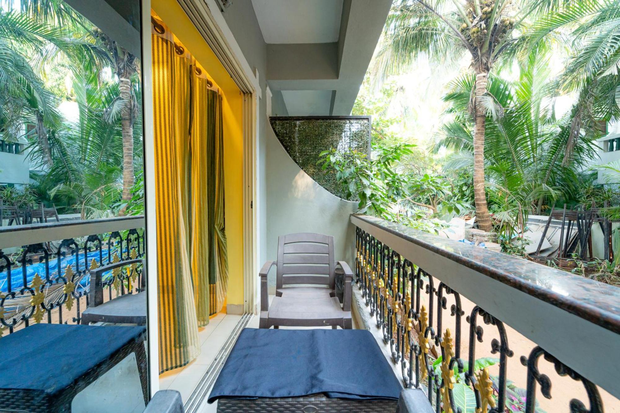 Adam'S Beach Resort By Banda Trips Baga Buitenkant foto