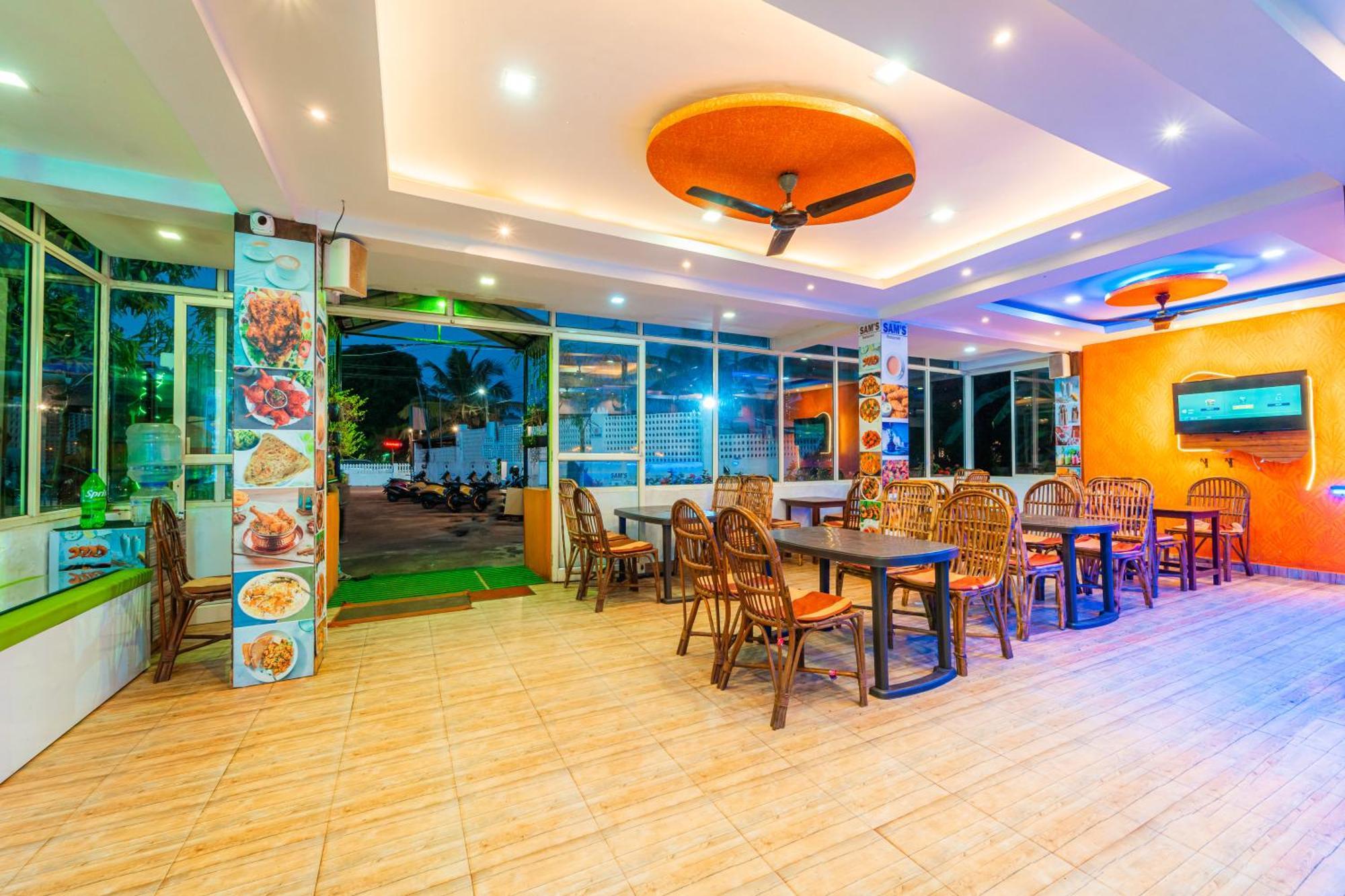Adam'S Beach Resort By Banda Trips Baga Buitenkant foto
