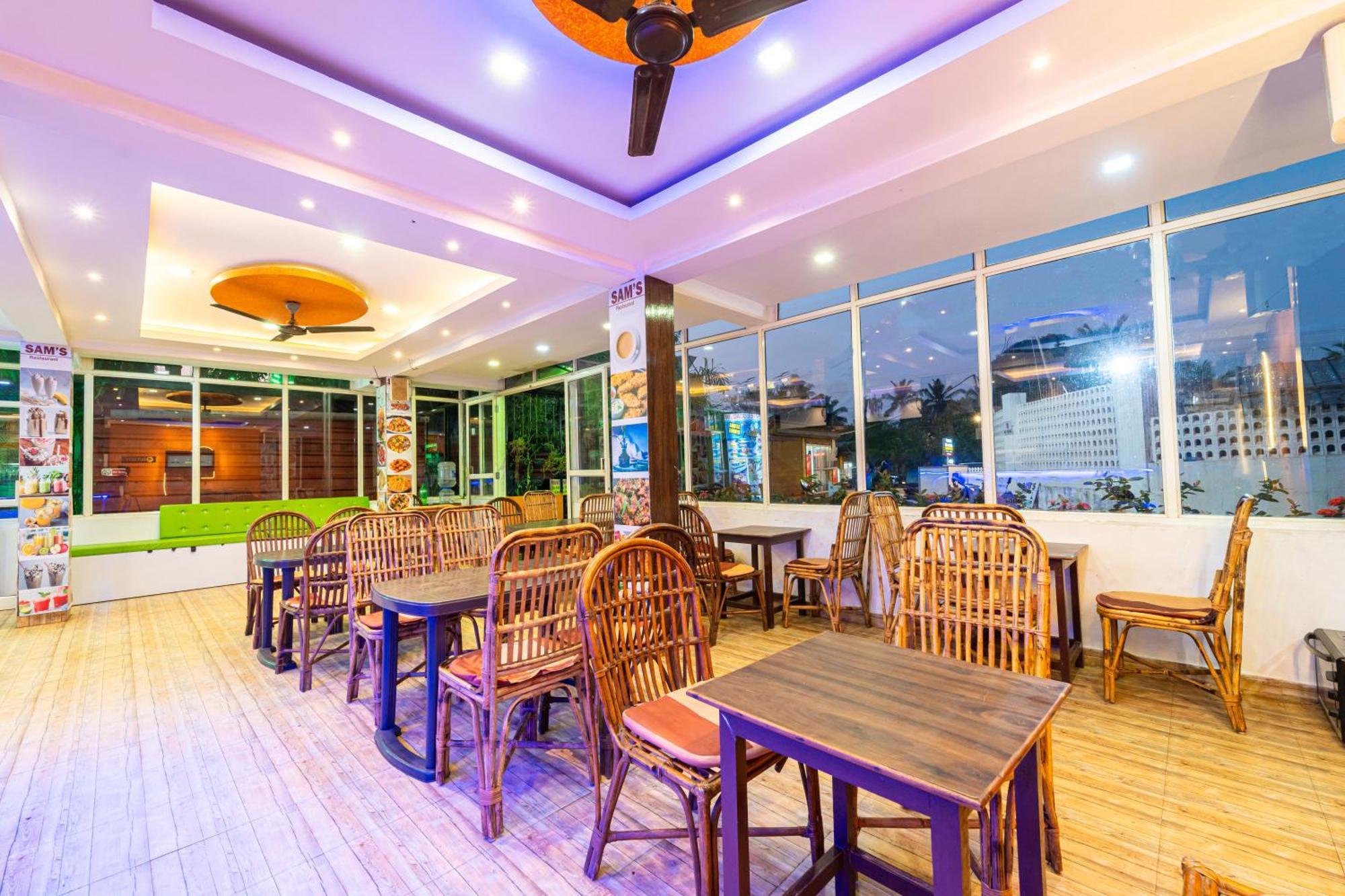 Adam'S Beach Resort By Banda Trips Baga Buitenkant foto